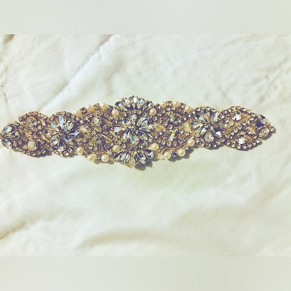 Bridesmaid brooch/cover up